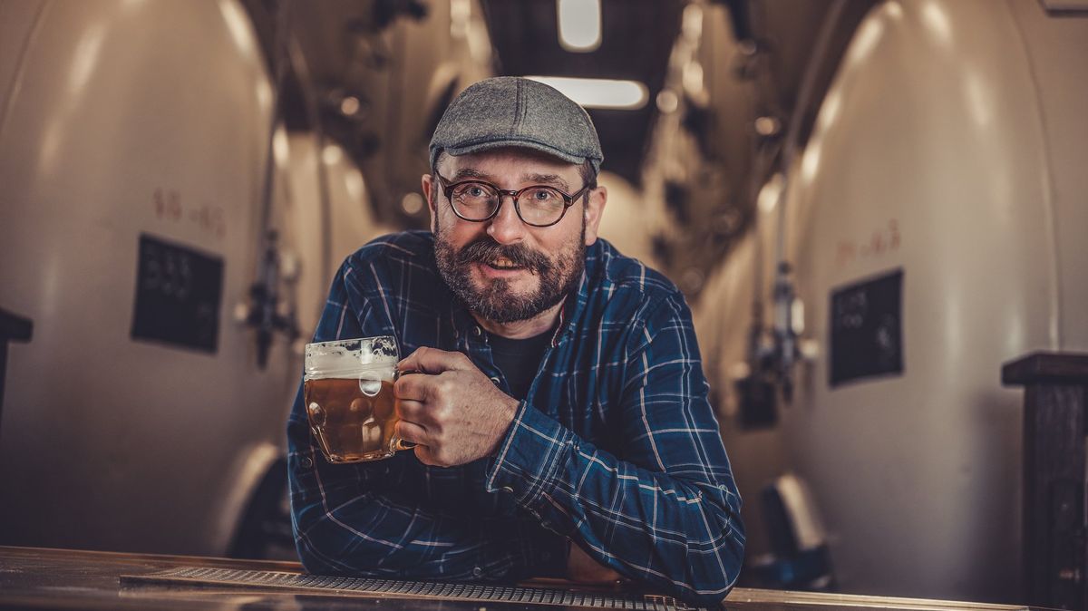 Budějovický Budvar pečuje o pivovarnictví v Česku. Se sládkem Alešem Dvořákem vytvořili unikátní pivomapu